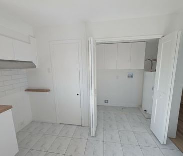 4½ Rénové Ste-Thérèse | 2e étage | Stationnement x2 | Disponible - Photo 3
