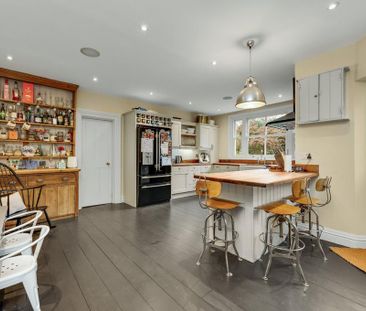 5 bedroom semi-detached house to rent - Photo 2
