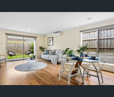 Modern 4 Bedroom Home! - Photo 2