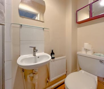 3 bedroom semi-detached house to rent - Photo 1