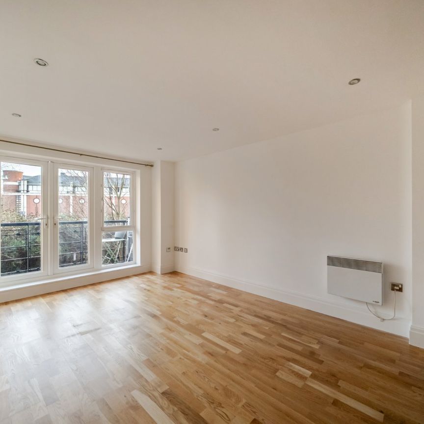 Seven Kings Way, Kingston Upon Thames, Surrey, KT2 - Photo 1