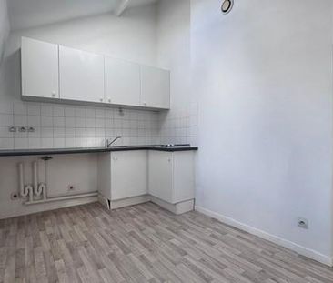 Location Appartement 1 pièce 38m² ARMENTIERES 59280 - Photo 2