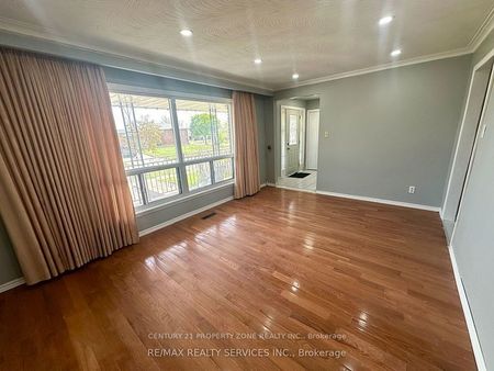 For Lease - 7600 Middleshire Drive Unit# Upper, Mississauga, Ontario - Photo 2