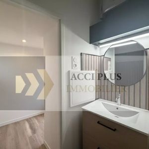 Location Appartement 1 pièce 25m² NIMES 30900 - Photo 2