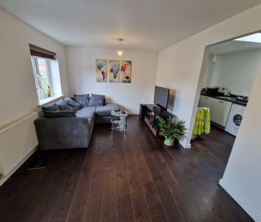 2 bedroom coach house to rent - Photo 6