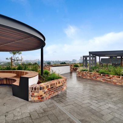 Beautifully Presented Studio Apartment in Arkadia - Photo 1