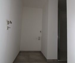 ++2-Zimmer- Wohnung im frisch modernisierten Mehrfamilienhaus++ - Photo 4