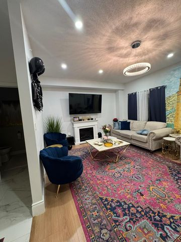 For Lease - 12 Waterstone Way, Whitby, Ontario - Photo 2