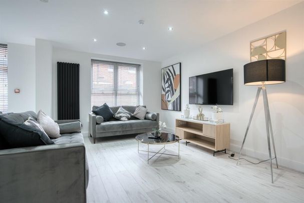 1 bedroom flat to rent - Photo 1