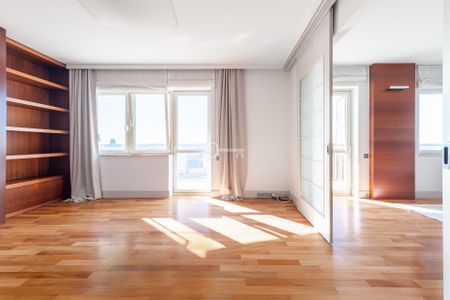 Wysokie piętro | Prywatny basen w budynku - Zdjęcie 4