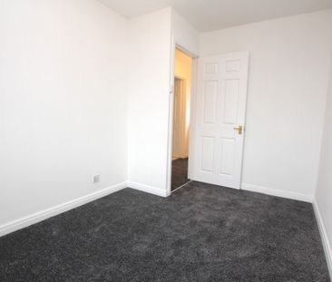 2 Bedroom Mid Terraced House, Chester - Photo 4