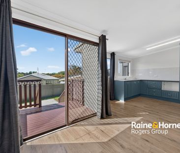 Freshly Updated Home with Spacious Living - Photo 5