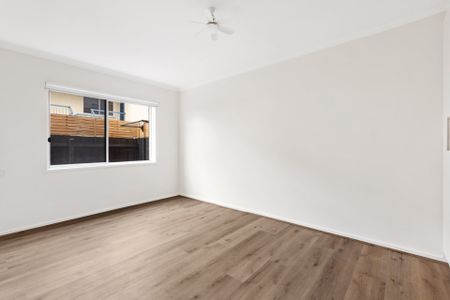 Renovated Delight! - Photo 2