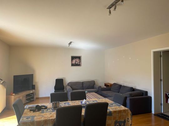 Appartement te huur - Photo 1