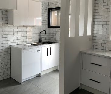 Minutes to CBD, renovated & fully air conditioned! - Photo 3