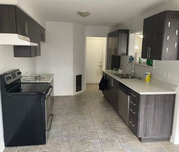 For Lease - 2140 Galloway Street, Innisfil, Ontario - Photo 5