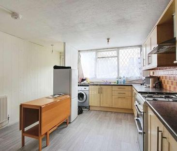 Heritage Close, Uxbridge, UB8 - Photo 2