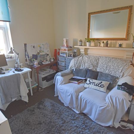 1 Bedroom Flat - Photo 3