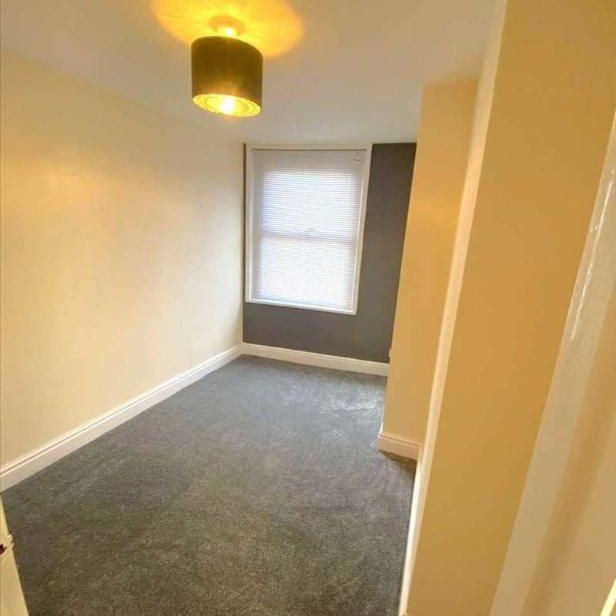 Ashford Road, Maidstone, ME14 - Photo 1