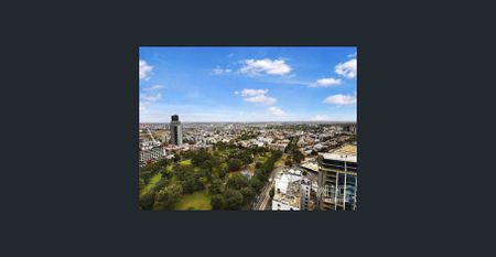 Stunning Studio on Sub-Penthouse Level with Breath-taking Park & Bay Views - Unfurnished - Photo 5