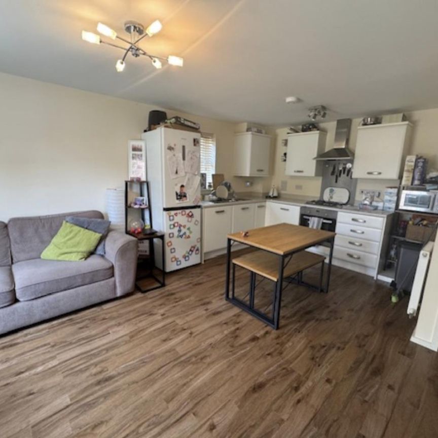 Locks Yard, Headcorn, Tn27 9Ad - Photo 1