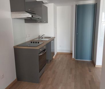 Appartement type 2 en hyper centre avec possibilité de parking - Photo 4