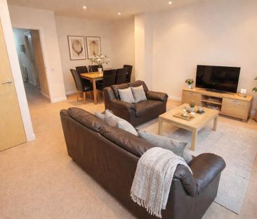 1 bedroom in a house share to rent - Photo 1