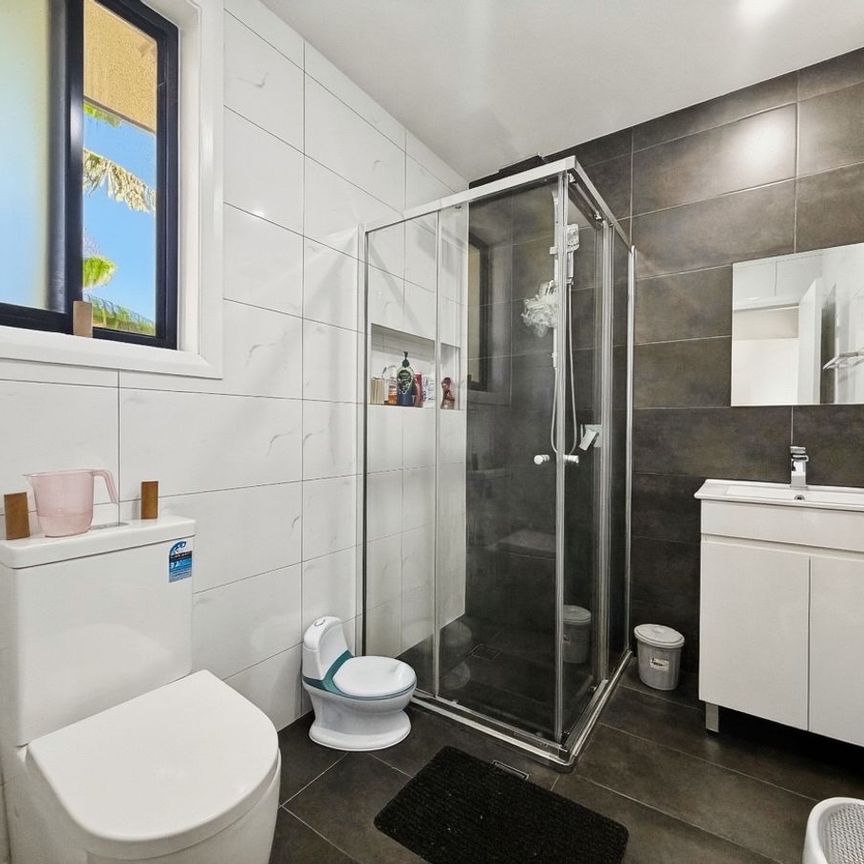 Stylish Granny Flat in Prime Location of Blacktown - Photo 1
