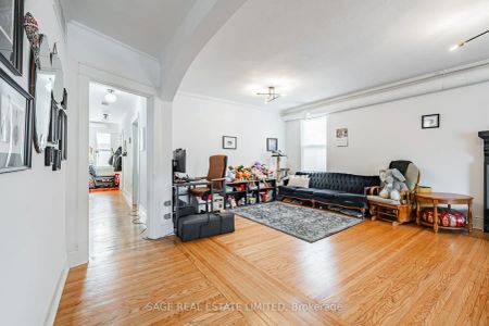459 Aberdeen Avenue #2nd - Photo 4