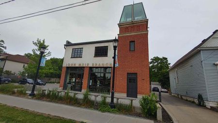 3255 Sandwich Street apartment — Windsor, ON (1-Bedroom) - 1 Bedroom - Photo 2