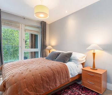 APARTMENT 16, SHREWSBURY SQUARE, SANDYMOUNT AVENUE, DUBLIN 4, D04 HK85 - Photo 1