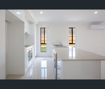 1/28 Cahill Crescent, Collingwood Park, Qld 4301 - Photo 3