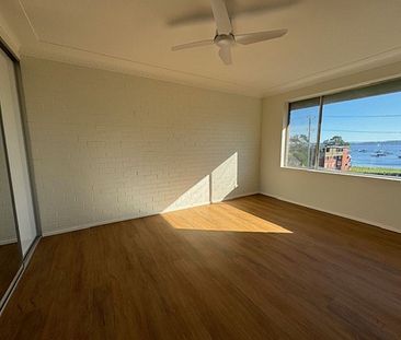 7/30 Macquarie Street, 2280, Belmont Nsw - Photo 2