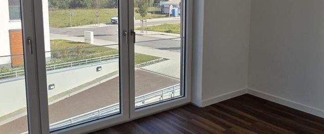Moderne Familienwohnung mit Balkon in grüner Lage im Erstbezug! Ankleide, Lift! - Foto 1