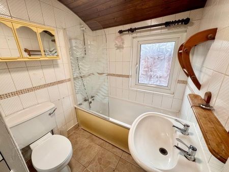 72 Bray Street, Belfast, BT13 3JB - Photo 2