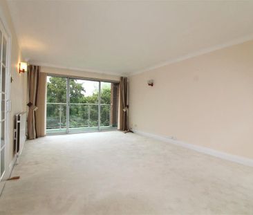 Riverine, Maidenhead, Grosvenor Drive - Photo 2