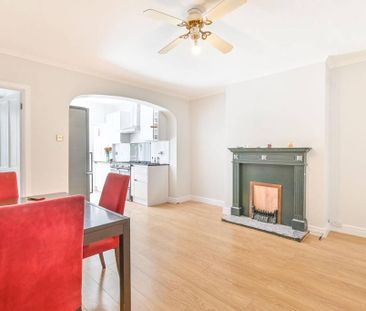 3 bedroom maisonette to rent - Photo 2