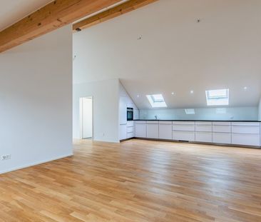 Dachwohnung zum Wohlfühlen - Photo 2