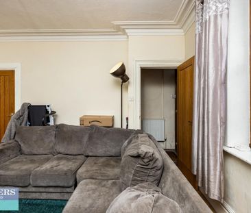 3 bedroom House To Let Total Size: 1120 SQ FT - Photo 1