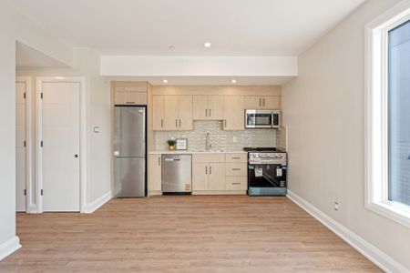 For Lease - 10 MCARTHUR Avenue Unit# 201, Vanier and Kingsview Park, Ontario - Photo 5