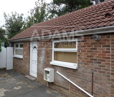 Studio to rent - Photo 6