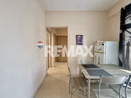 Ανακαινισμένο διαμέρισμα, πολύ κοντά σε στάση μετρό. - Photo 5