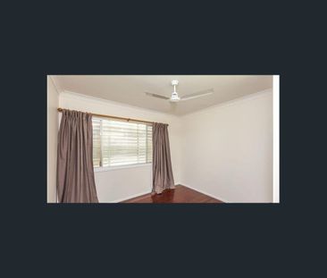 🏡 High-Set 3 Bedroom Home in Frenchville – Spacious Yard & Great Lo... - Photo 3