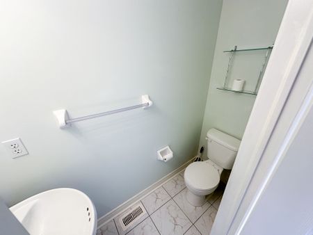 For Lease - 18 Balmano Road Unit# Upper, Markham, Ontario - Photo 3