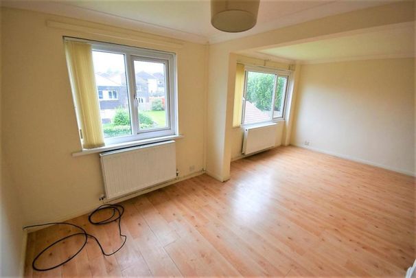 2 bedroom Flat To Let Total Size: 797 SQ FT - Photo 1