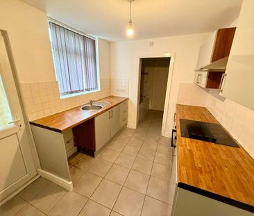3 bedroom terraced house to rent - Photo 5