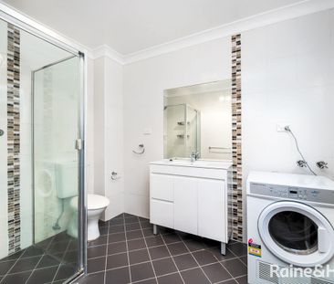 Victorian stylish home in Newtown - Photo 3