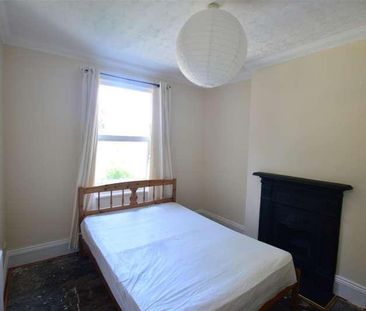 Uxbridge Road, Slough, SL1 - Photo 6