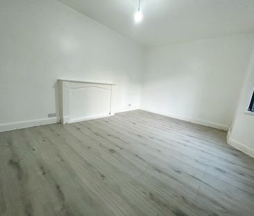 1 Bedroom Flat To Let - HP11 - Photo 1