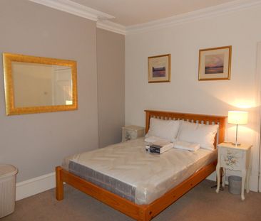 2 Bed Flat, Abbey Place, AB11 - Photo 3